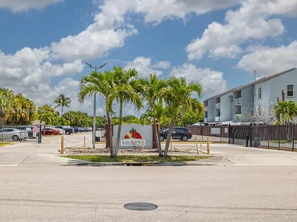 1725 W 60th St APT F202, Hialeah, FL 33012