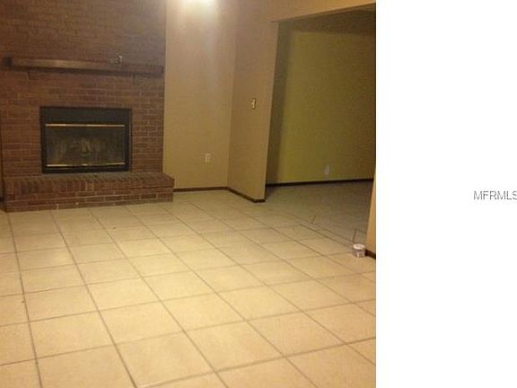 3rd image of 1918 Rolling Green Cir