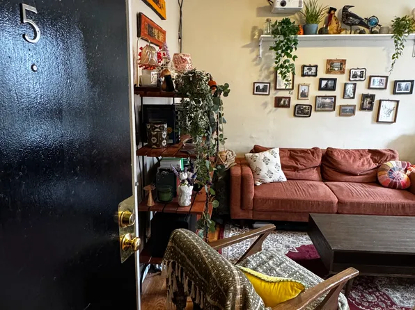 96 W Cedar St APT 5, Boston, MA 02114