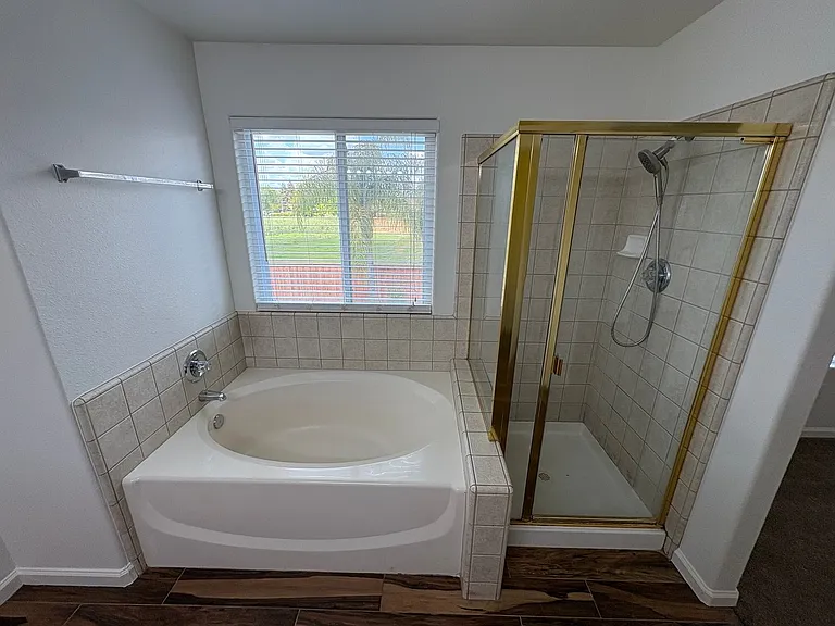 5928 W Whitley Ave — Photo 42
