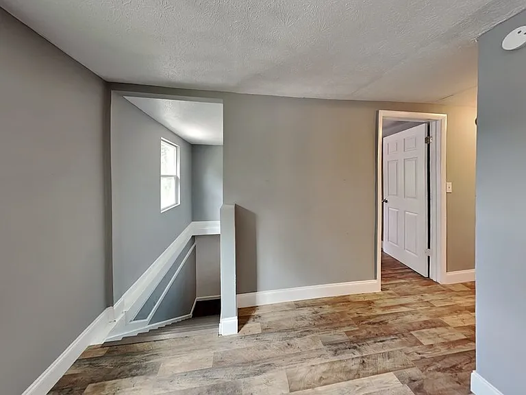 7345 Linda Dr — Photo 5