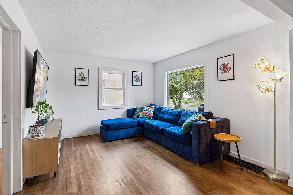 2 bed, 1148 sqft, $1,950 — Photo 4