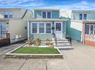 8054 161st St, Jamaica, NY 11432
