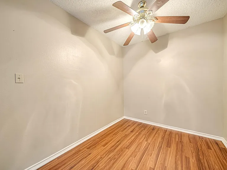 2501 Gulf Fwy #256D — Photo 20