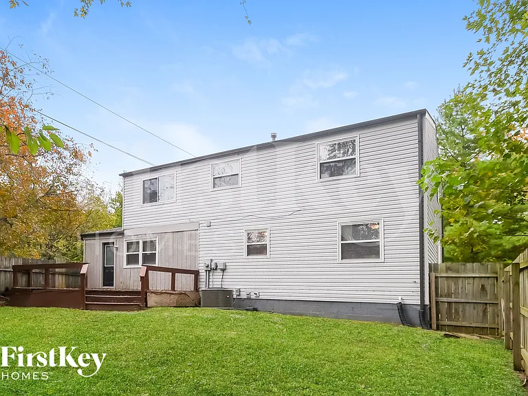 9026 Kasteel Way — Photo 14