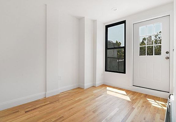 3rd image of 1137 Dean St #5A