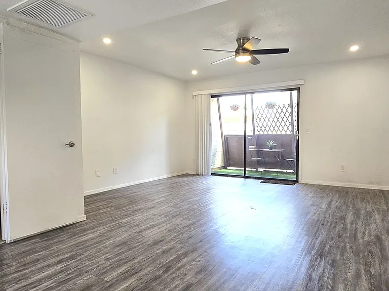 1325 S Judd St — Photo 7