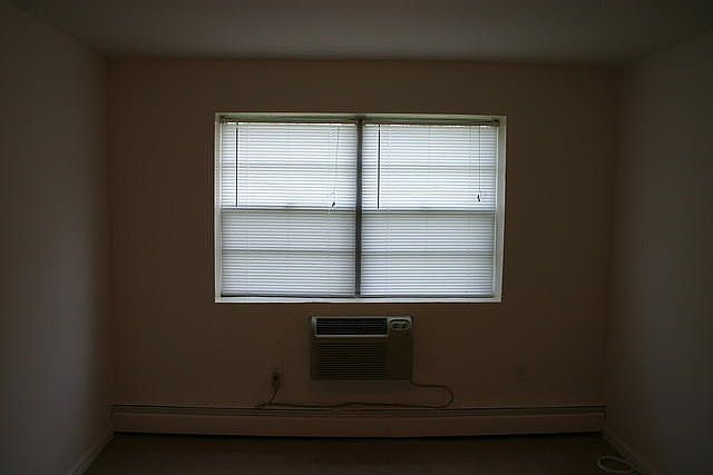 1st image of 527 Bloomfield Ave APT C7
