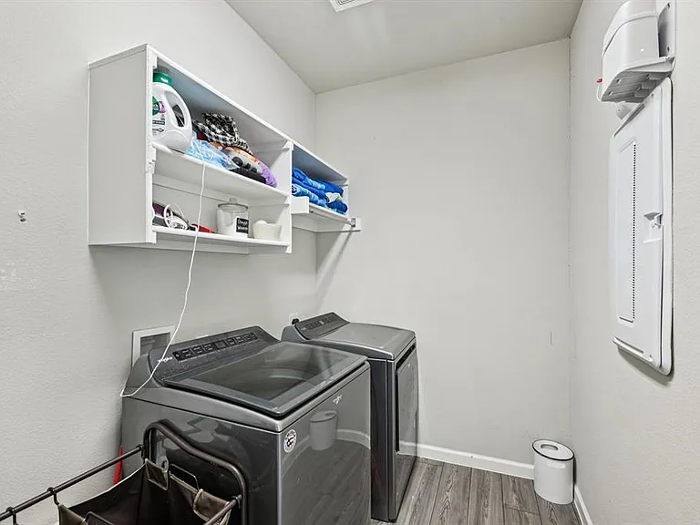312 Scenic Point Dr — Photo 20