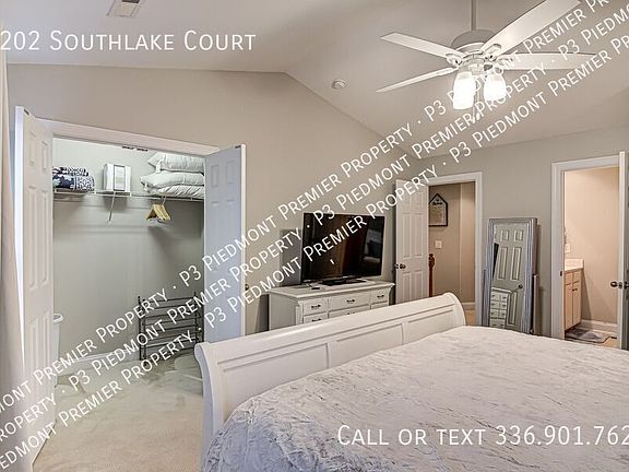 3rd image of 1202 Southlake Ct