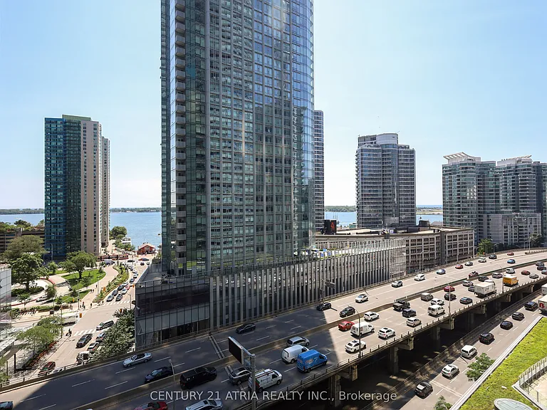 14 York St #1002 — Photo 20