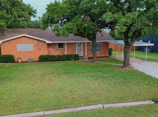 1208 Highway 81 N, Bowie, TX 76230