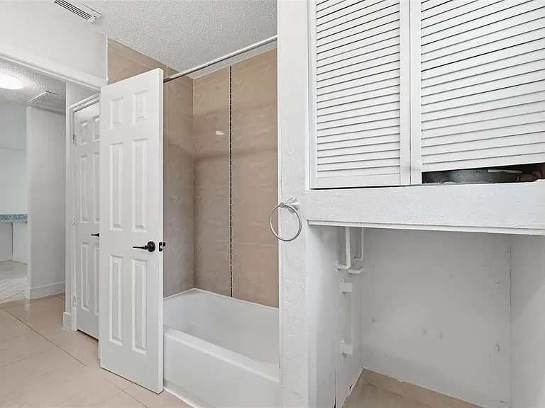 7133 Pinewood Dr — Photo 14