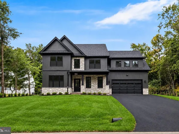12119 Riverview Dr, Newburg, MD 20664