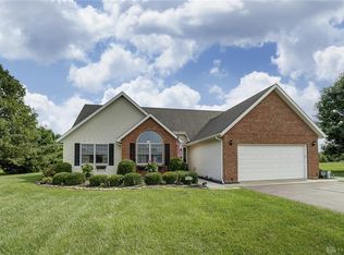 1596 N Star Dr, Springfield, OH 45504