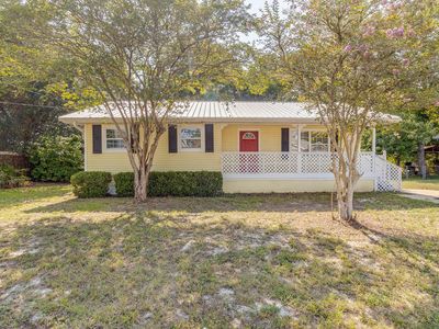 28 Cascabellas St, Mary Esther, FL, 32569