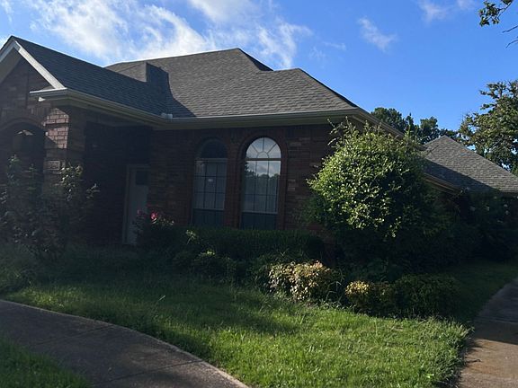 2nd image of 1020 Baldwin Dr
