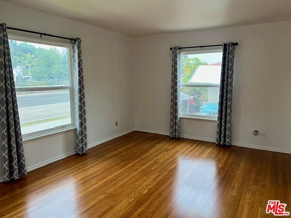 2nd image of 11036 Culver Blvd