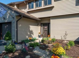 4 Sparrow Cir, Newton, NJ 07860