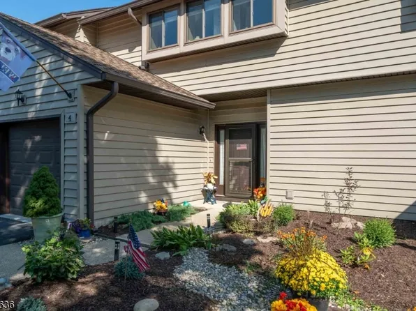 4 Sparrow Circle, Hampton Twp., NJ 07860