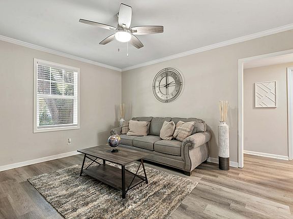 2nd image of 401 Westwood St #B
