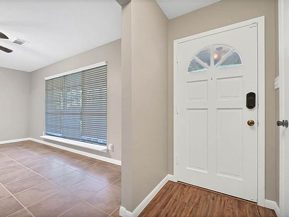4th image of 2916 Blueberry Ln