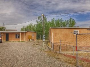925 S Auburn Ave, Farmington, NM 87401