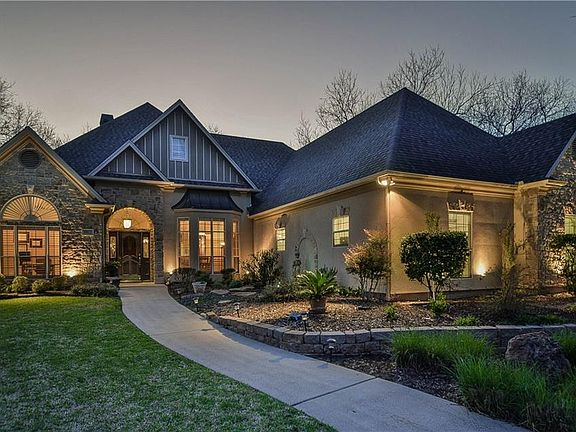 2nd image of 8802 S Hampton Dr