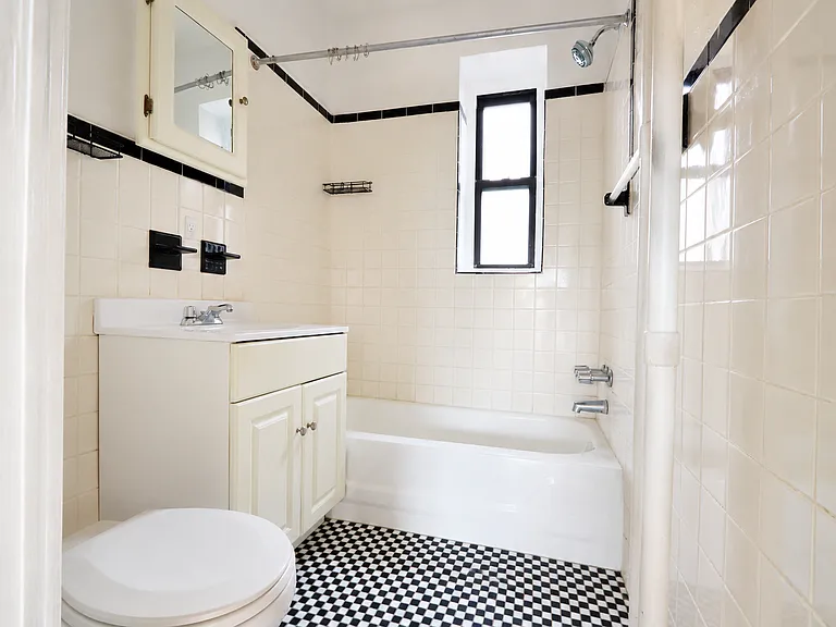 130 Bay Ridge Pkwy #5A — Photo 6