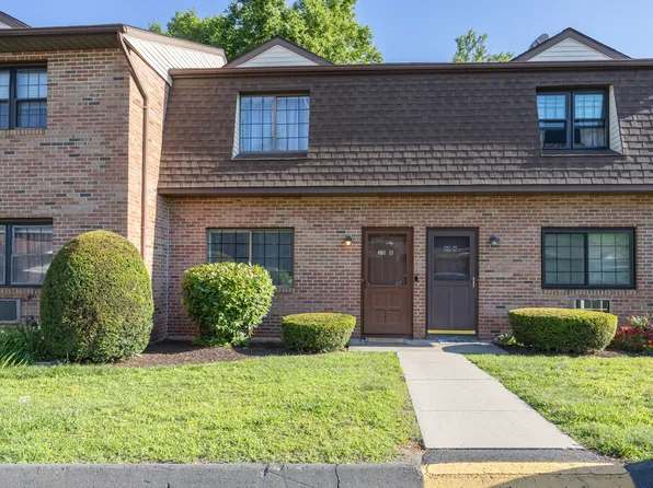 143 Pine Hill Road #20B, Thomaston, CT 06787