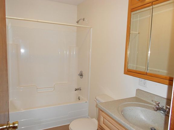 5th image of 24438 Main St