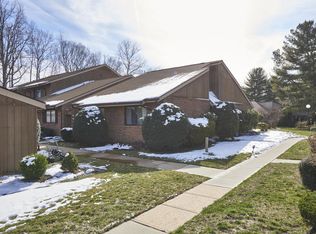 27 Dickinson Ct, Red Bank, NJ 07701