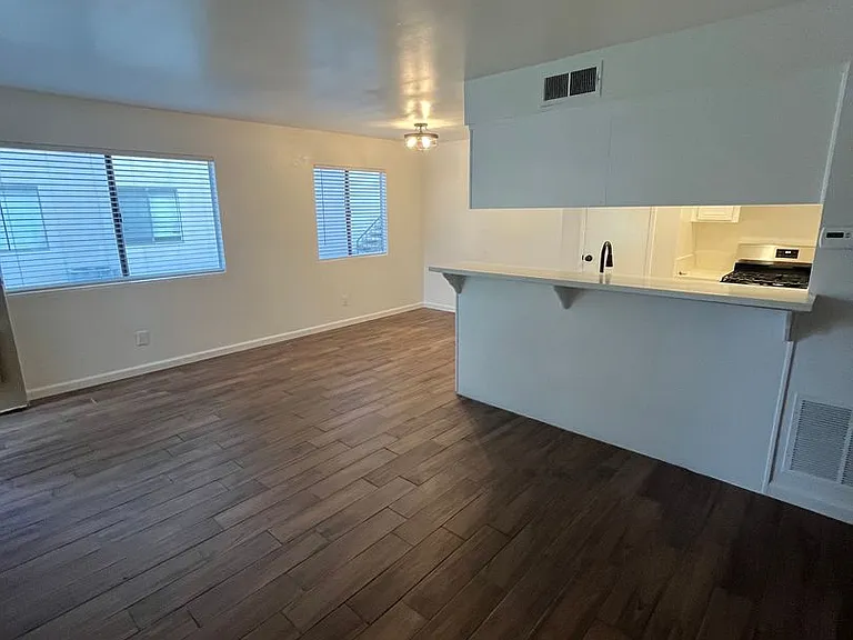 917 W Sierra Madre Ave #2 — Photo 16