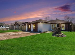 4514 36th St, Dickinson, TX 77539