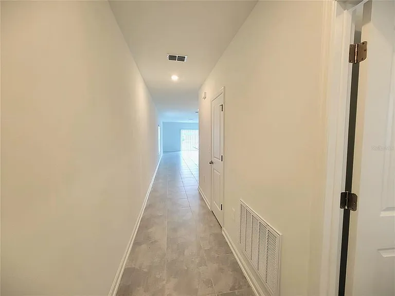 1469 Deepwater Cir — Photo 6