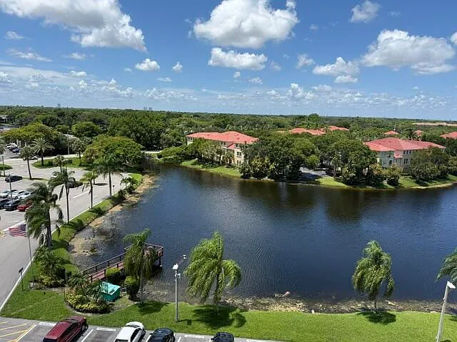 250 Jacaranda Dr #804 — Photo 4