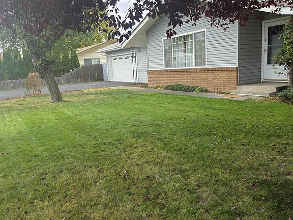 2nd image of 3206 Raymond St