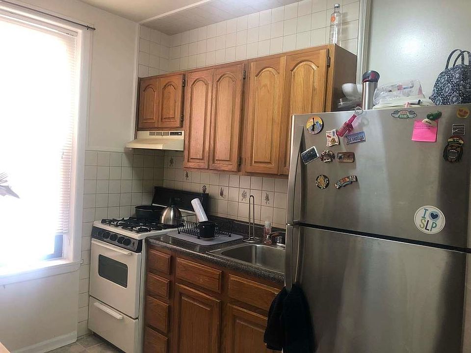 1st image of 32-77 32nd St #4