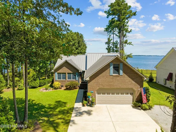 217 Sailaway Court, Havelock, NC 28532