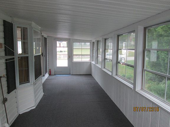 screened porch