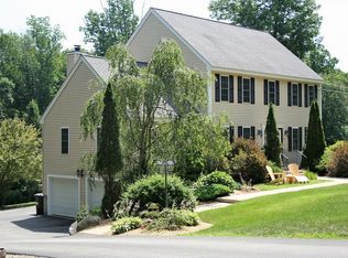 32 Corbin Rd, Dudley, MA 01571