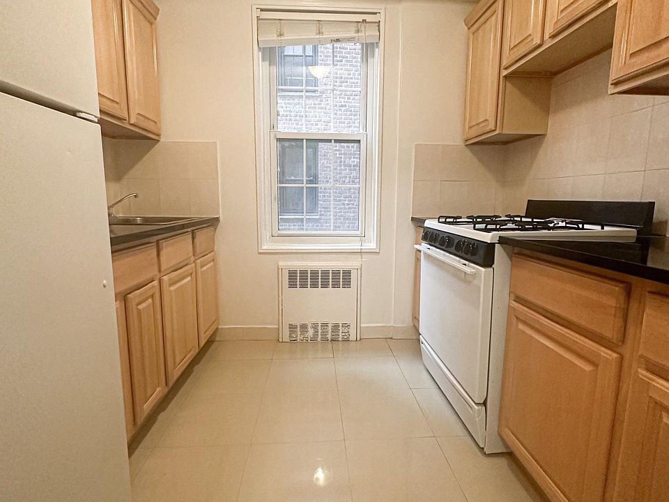 14035 Burden Cres ONEZEROTWO, Briarwood, NY 11435 Zillow