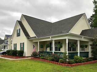 1111 Huff Dr, Jacksonville, NC 28546