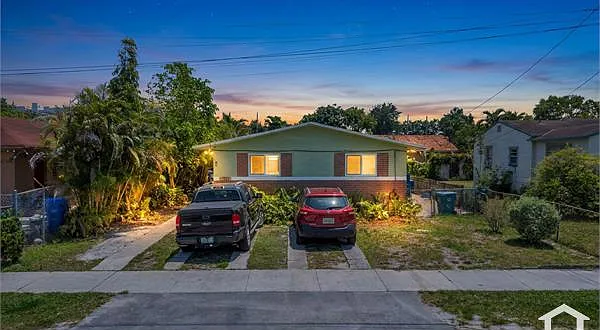1730 NW 55th Ter