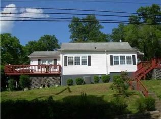 137 Oakwood Rd, Charleston, WV 25314