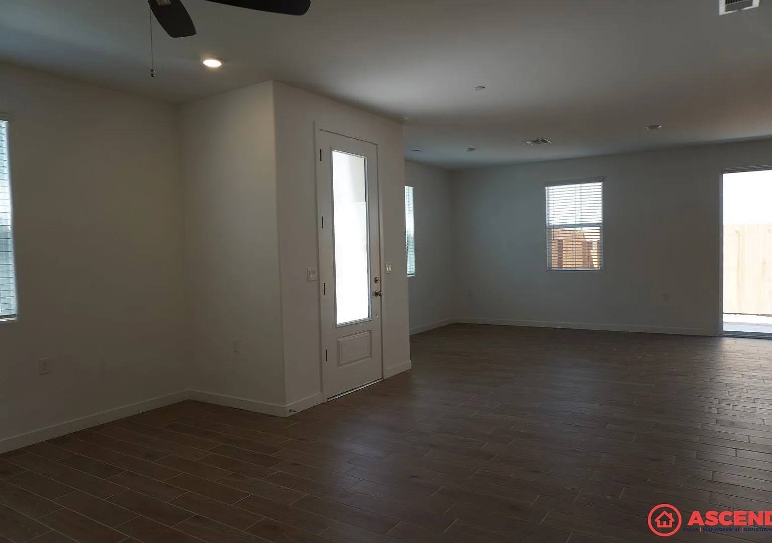 Move-In Ready New Construction 4 Bed, 2.5 Bath, Solar-Powered, Pet-Friendly — Photo 3