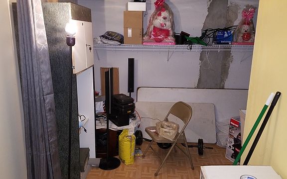 4th image of 1124 E Galena Blvd