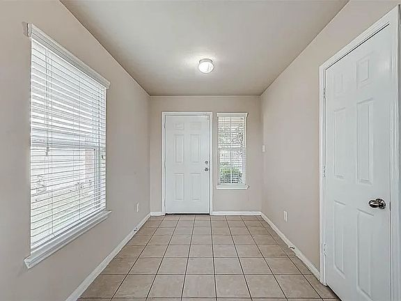2nd image of 19219 Sandelford Dr