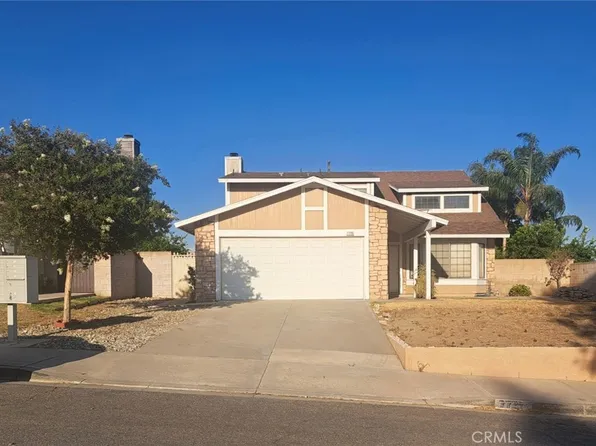 7725 Myles Ct, Fontana, CA 92336