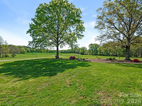 4th image of 16160 Hopewell Church Rd